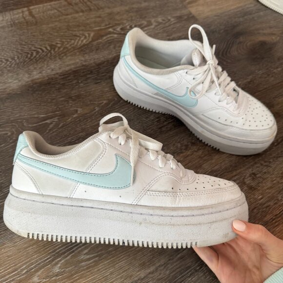 Nike W Court Vision Alta Size 9 - Picture 3 of 4